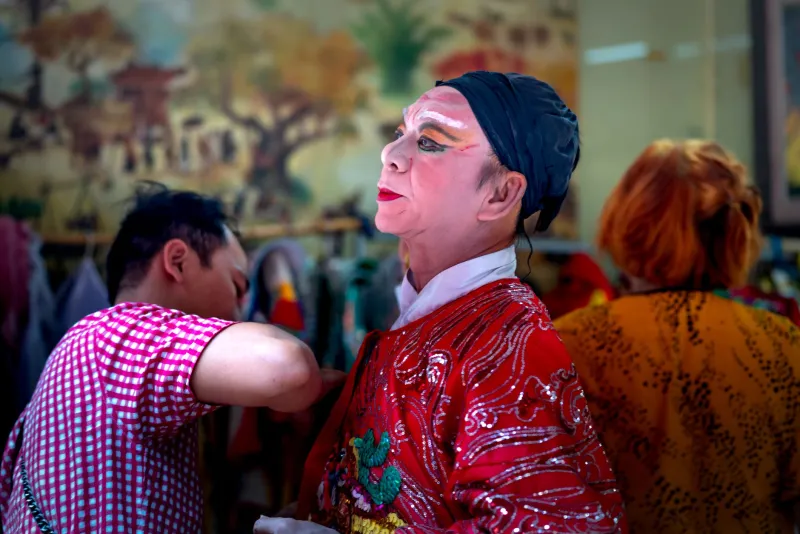 The Invisible Work: How Offstage Habits Shape the Performer the Audience Actually Sees